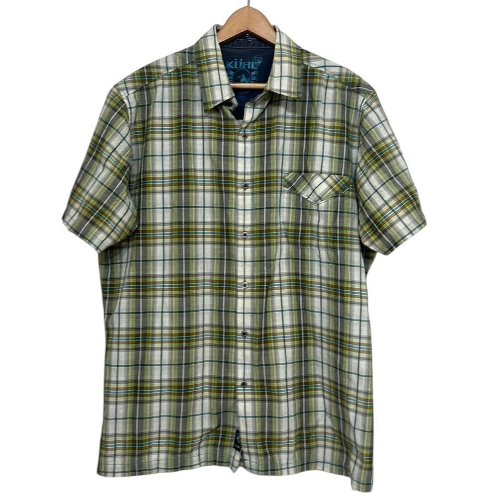 KUHL Short Sleeve Shirt Men’s Size Large Button Down Green Plaid Outdoor Casual